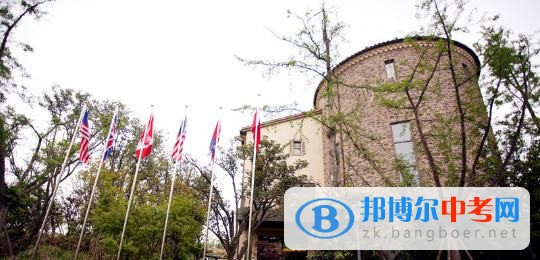 都江堰光亚学校2022年招生办联系电话