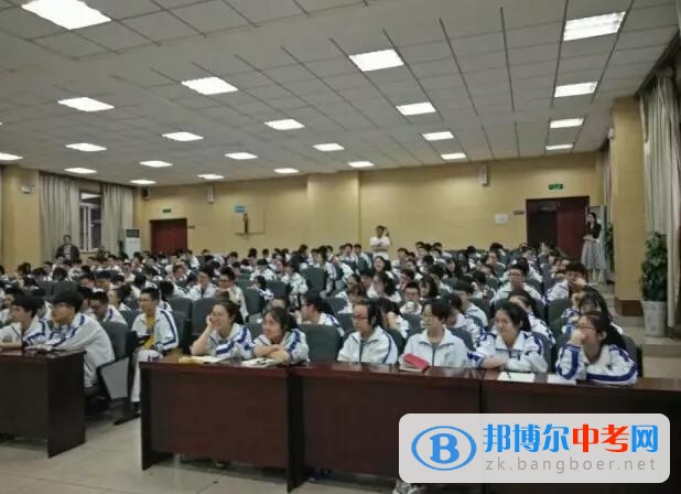 电子科技大学实验中学拼搏，只为无怨无悔