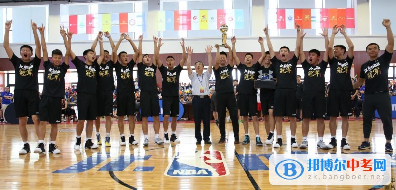 四川省双流县华阳中学夺得2017 Jr.NBA联赛四川赛区冠军