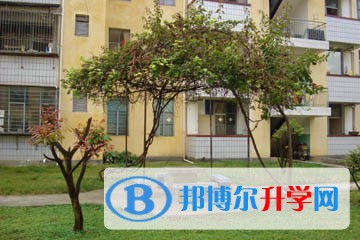 保山市隆阳区坝湾民族中学招生代码