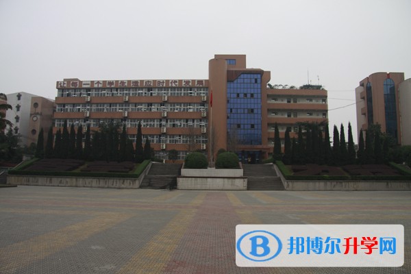 重庆市实验中学地址在哪里