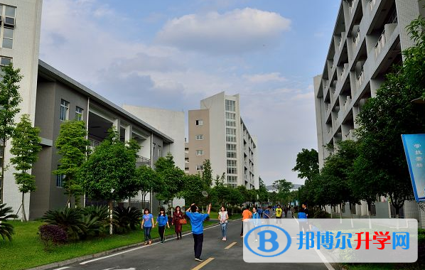 自贡市第六中学校2021年报名条件、招生要求、招生对象