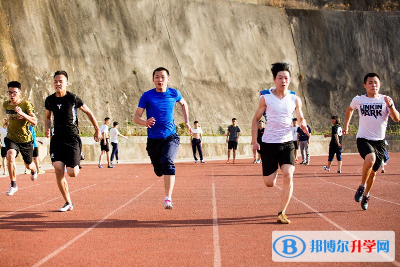 广元市八二一中学怎么样、好不好