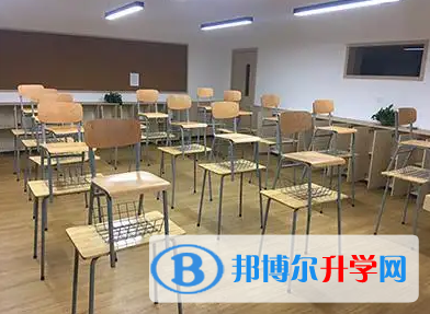  北京新桥外国语高中2023年学费标准