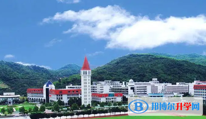 深圳东方英文书院2023年学费标准