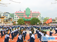 龙川县第一中学地址，乘车路线