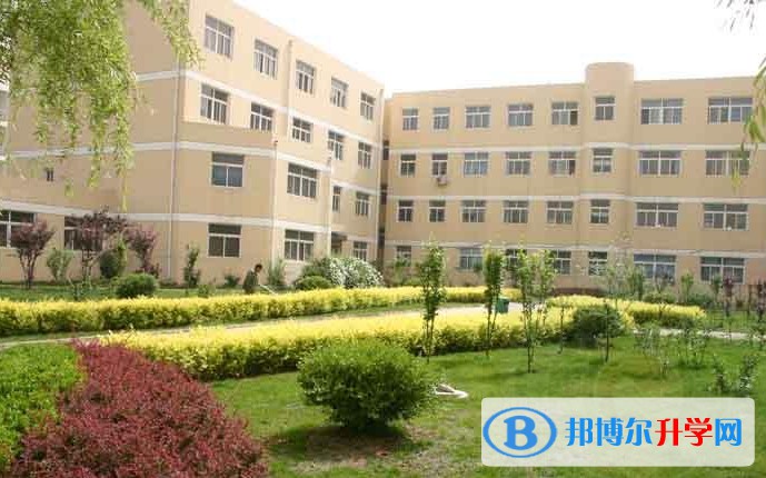 燕山大学附属中学地址，乘车路线